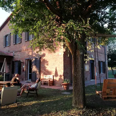 Hostel Tuscany Working