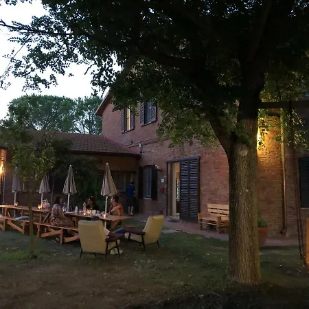 Tuscany Working Hostel *